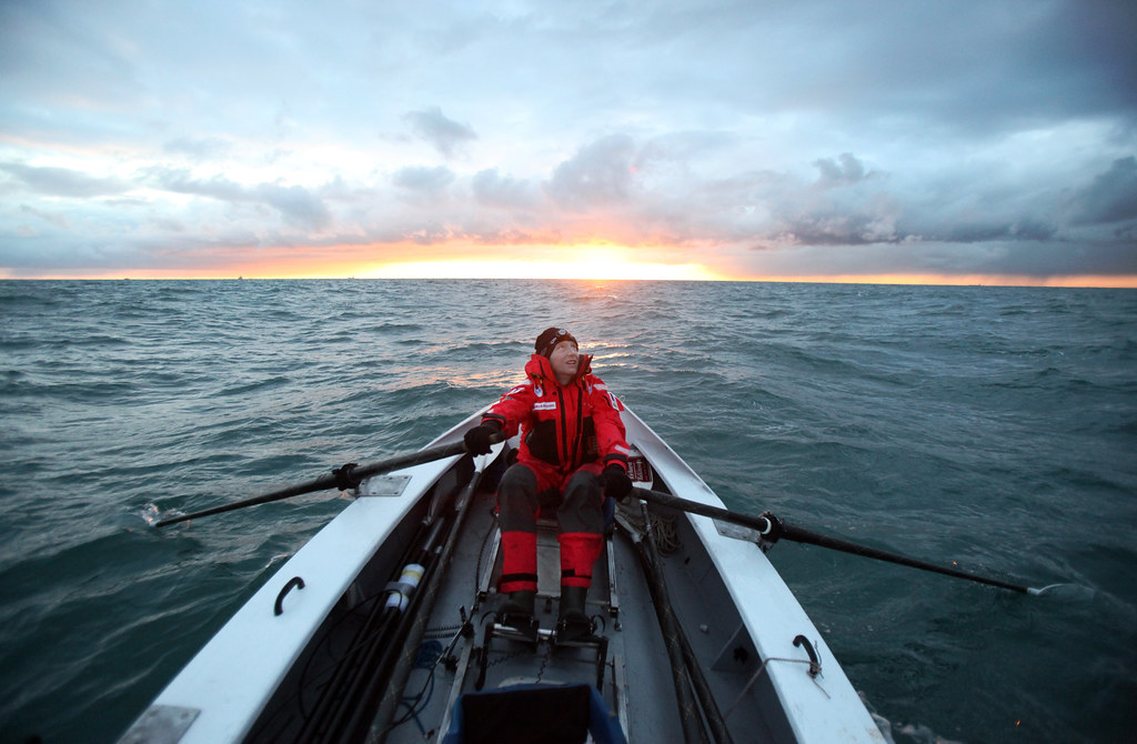 Rowing to France. Image by Danfung Dennis. Copyright 2009.