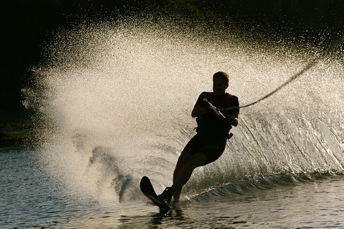 Water ski